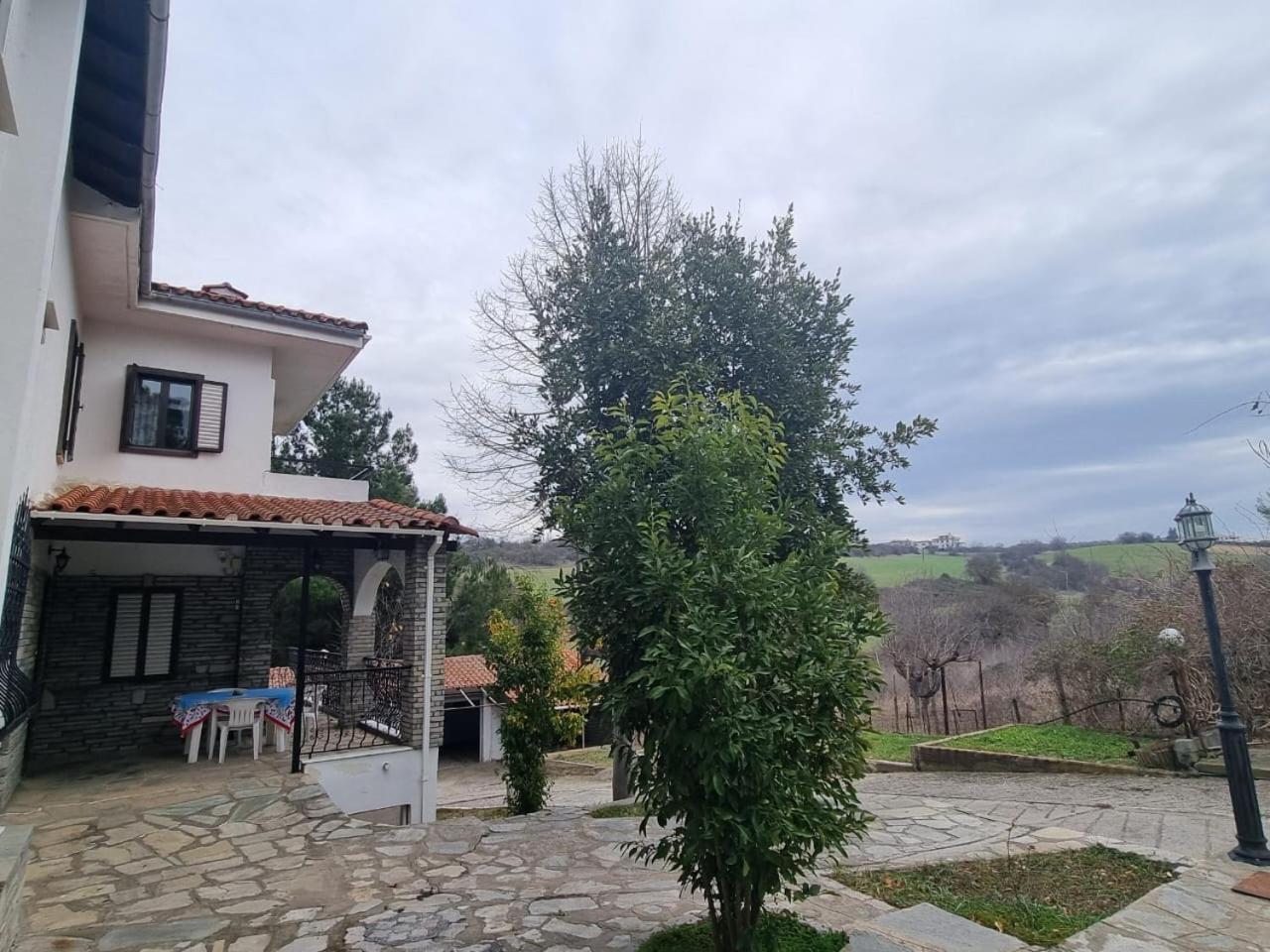 Villa In Trilofos-Close To The Beach Thessaloniki Exterior foto